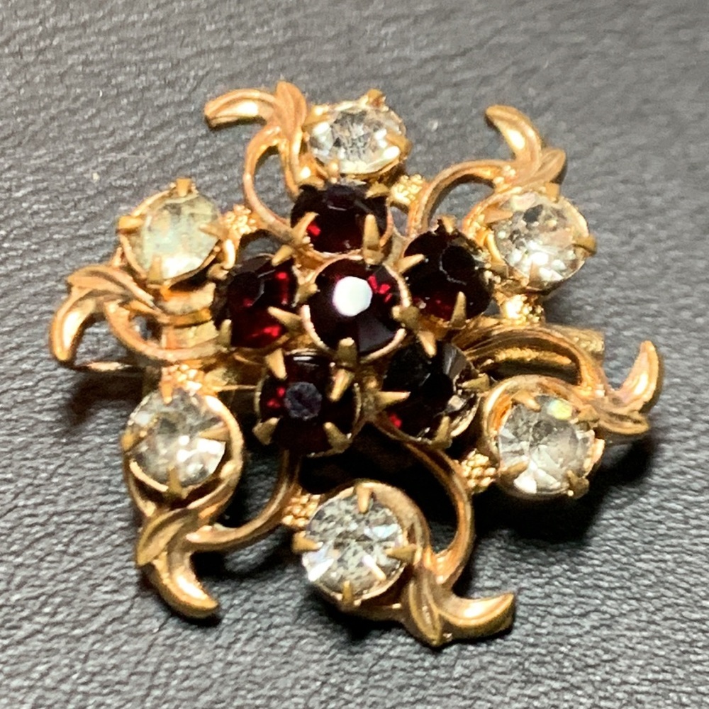 Vintage Floral Brooch